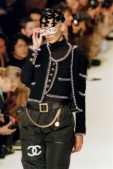 chanel modenschau|Chanel old designs.